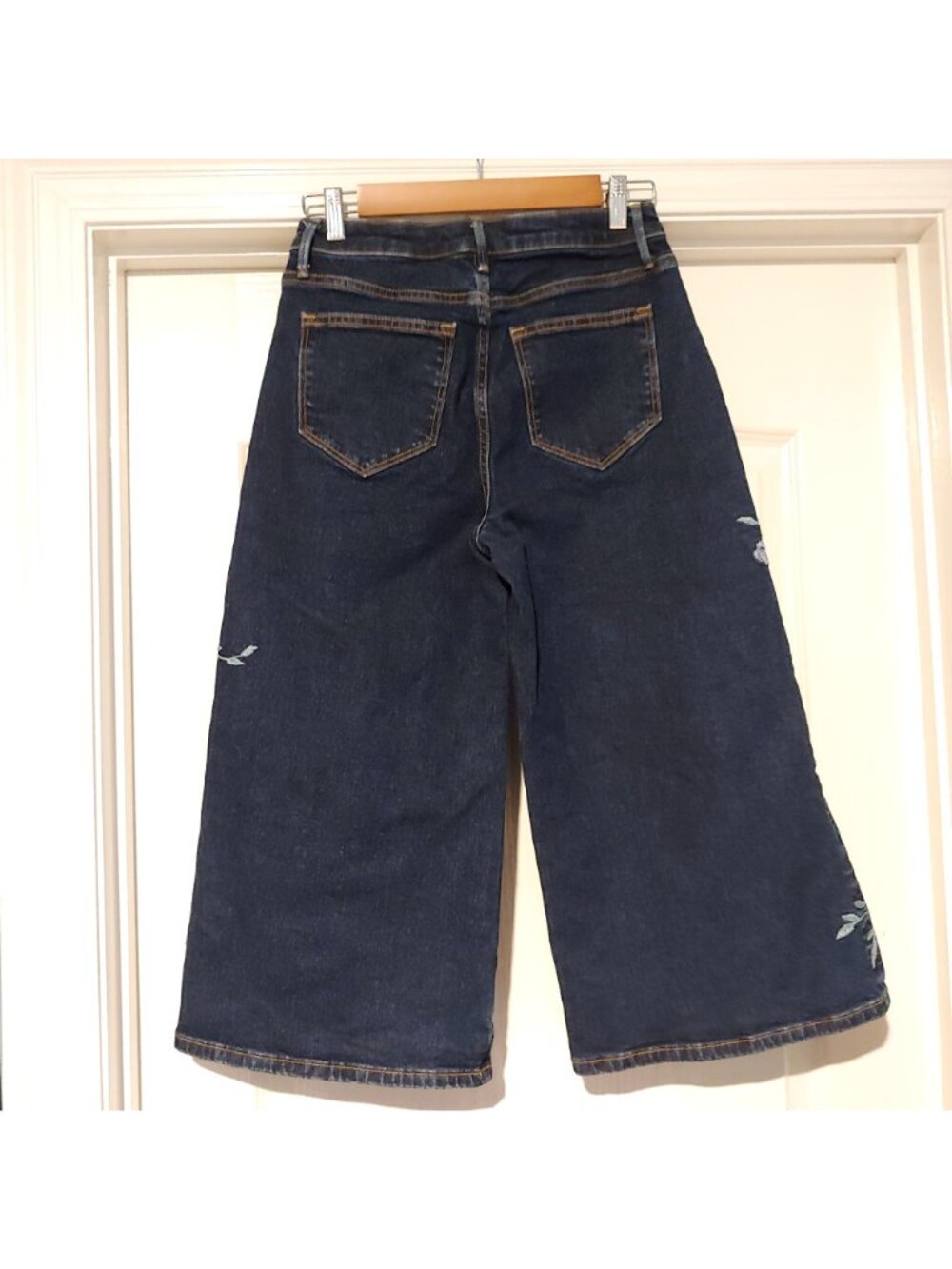 Driftwood Amie Wideleg Culotte Crop Embroidered Denim Jeans Cottage Boho Y2k 26 - Picture 6 of 10